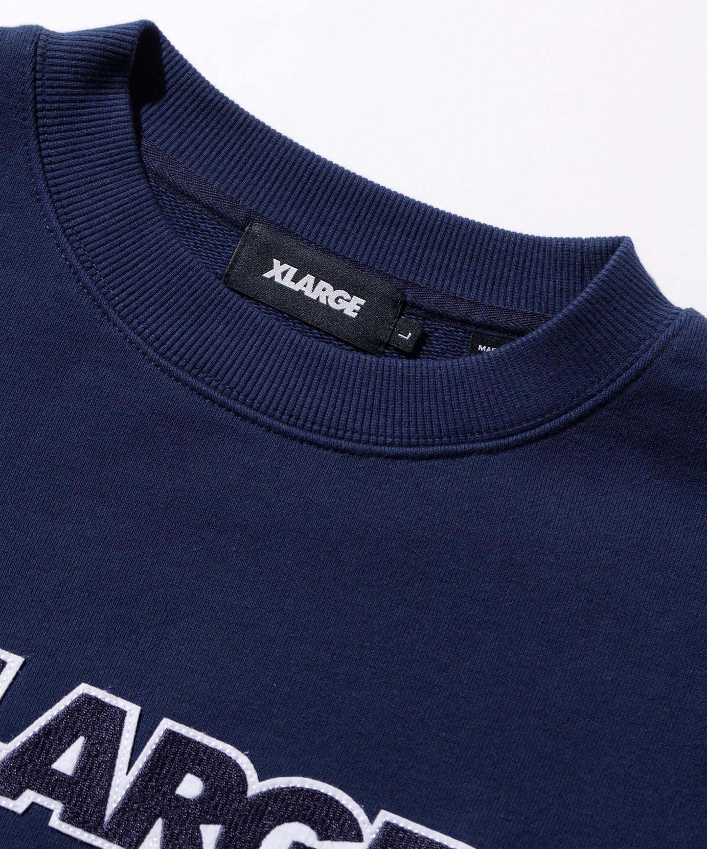 STANDARD LOGO PATCHED CREW NECK SWEAT