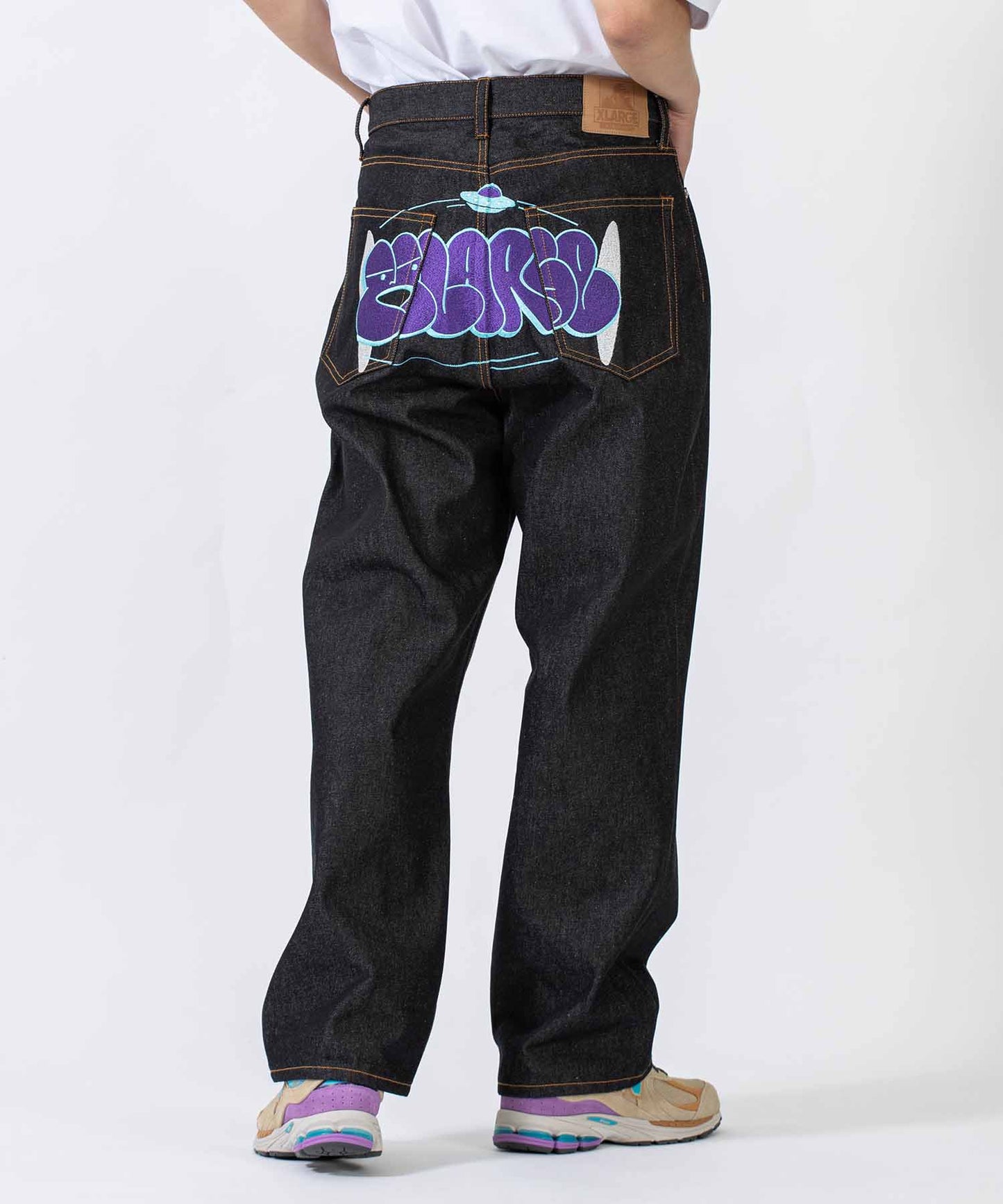 GRAFFITI DENIM PANTS