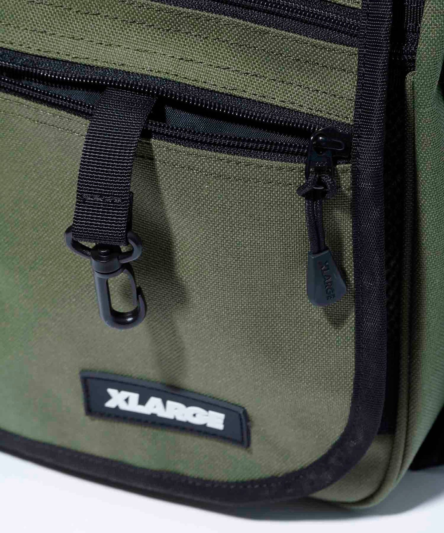 MULTI POCKET SHOULDER BAG