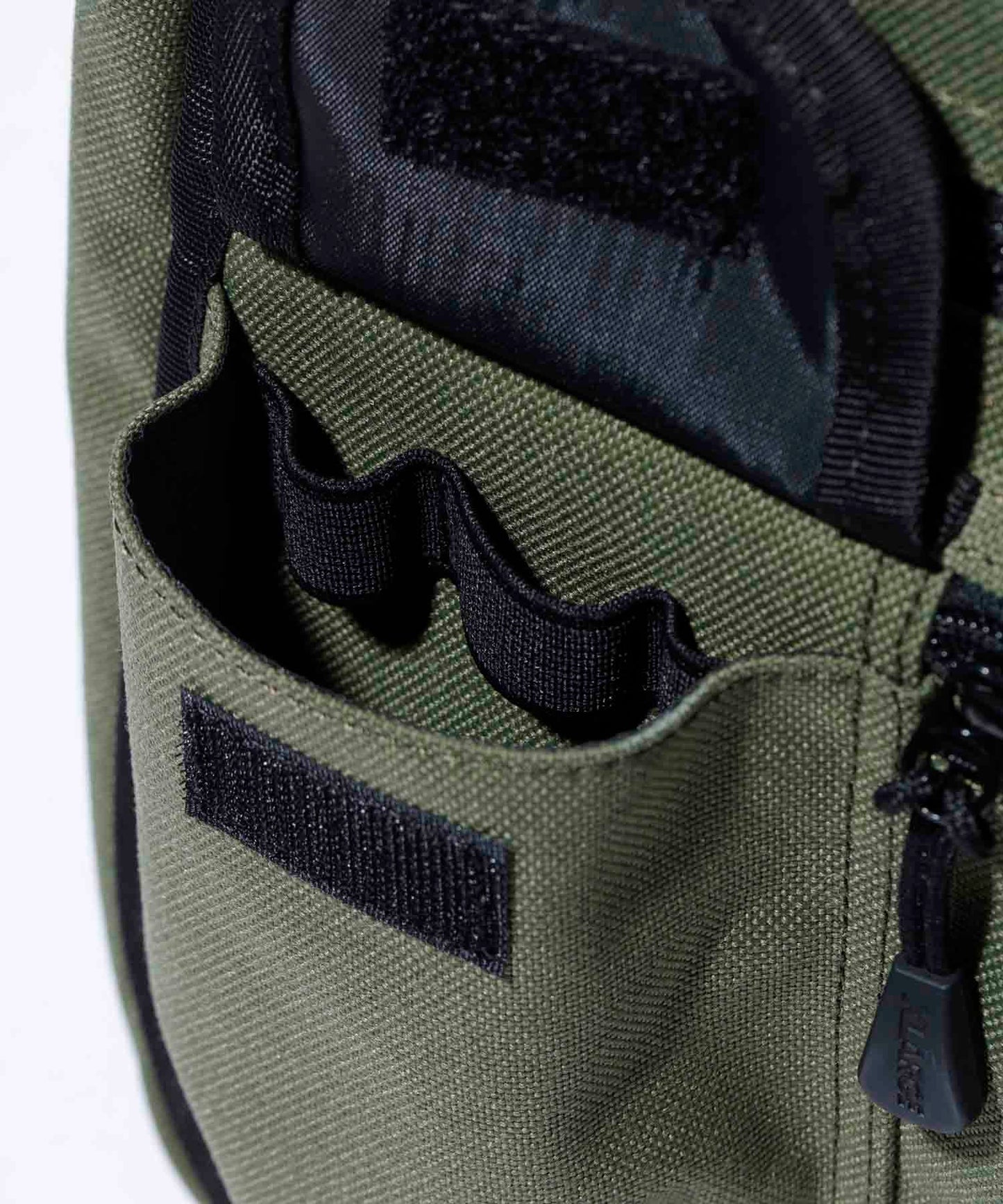 MULTI POCKET SHOULDER BAG