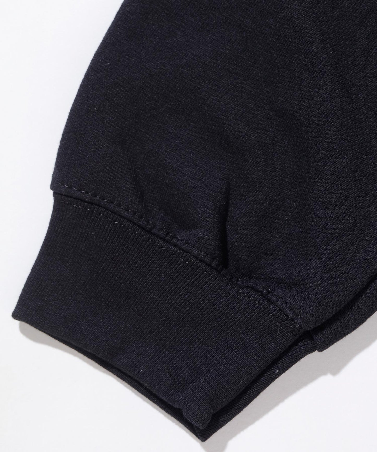 XLARGE x Dragon76 CREWNECK SWEAT
