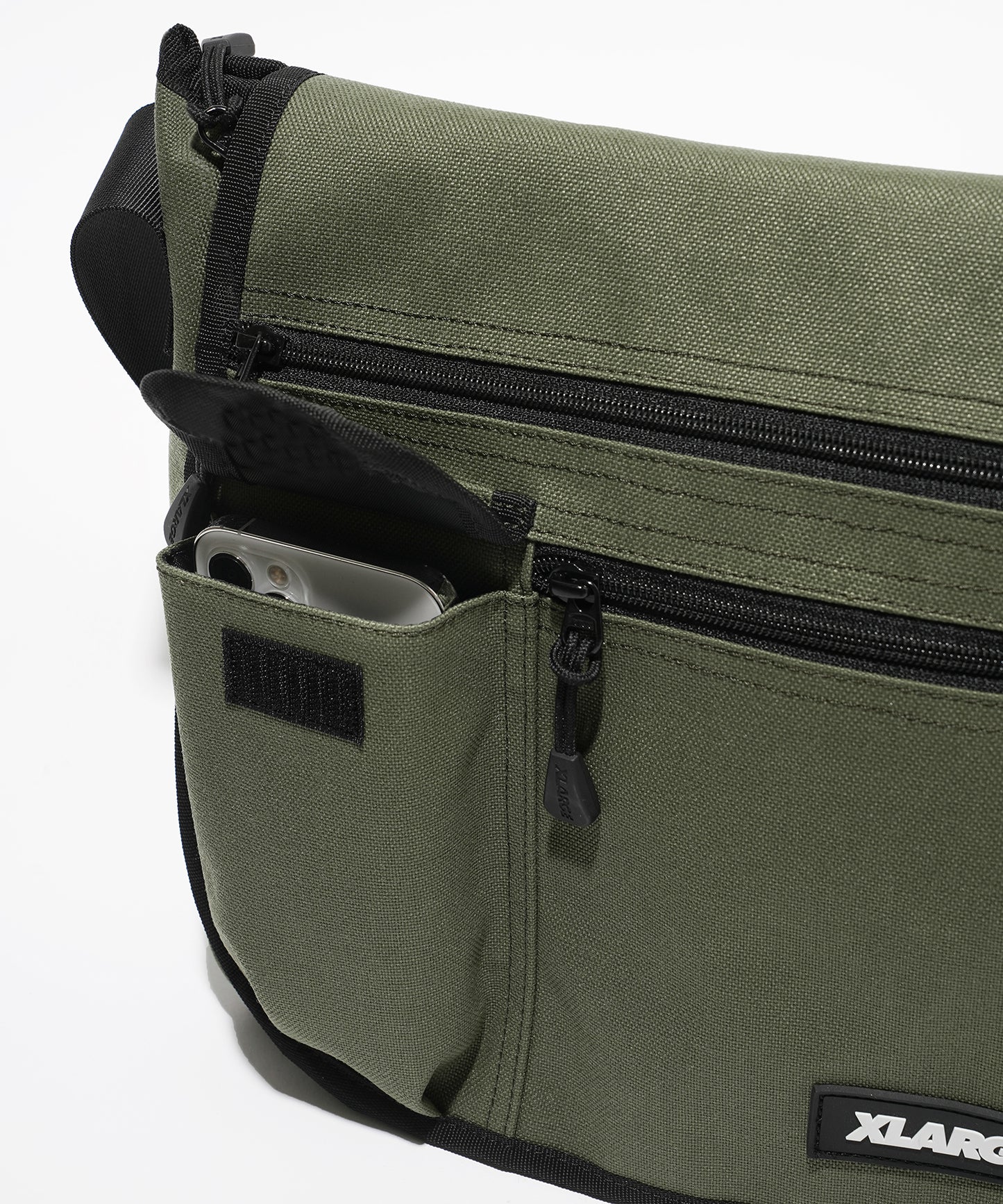 MULTI POCKET SHOULDER BAG