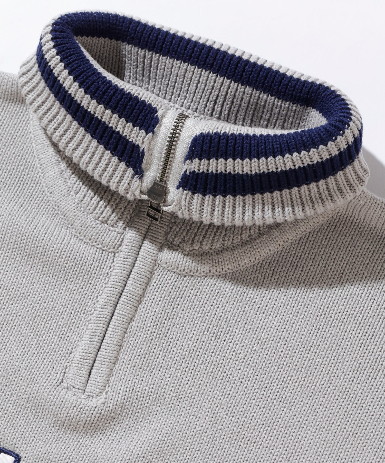 ARCH LOGO HALF ZIP PULLOVER KNIT