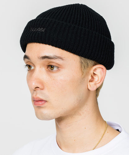 LOGO SHORT LENGTH BEANIE