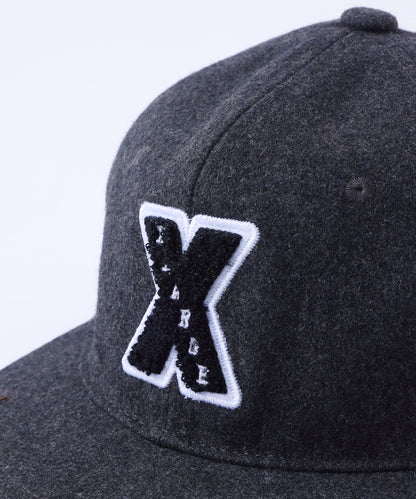 X LOGO CAP