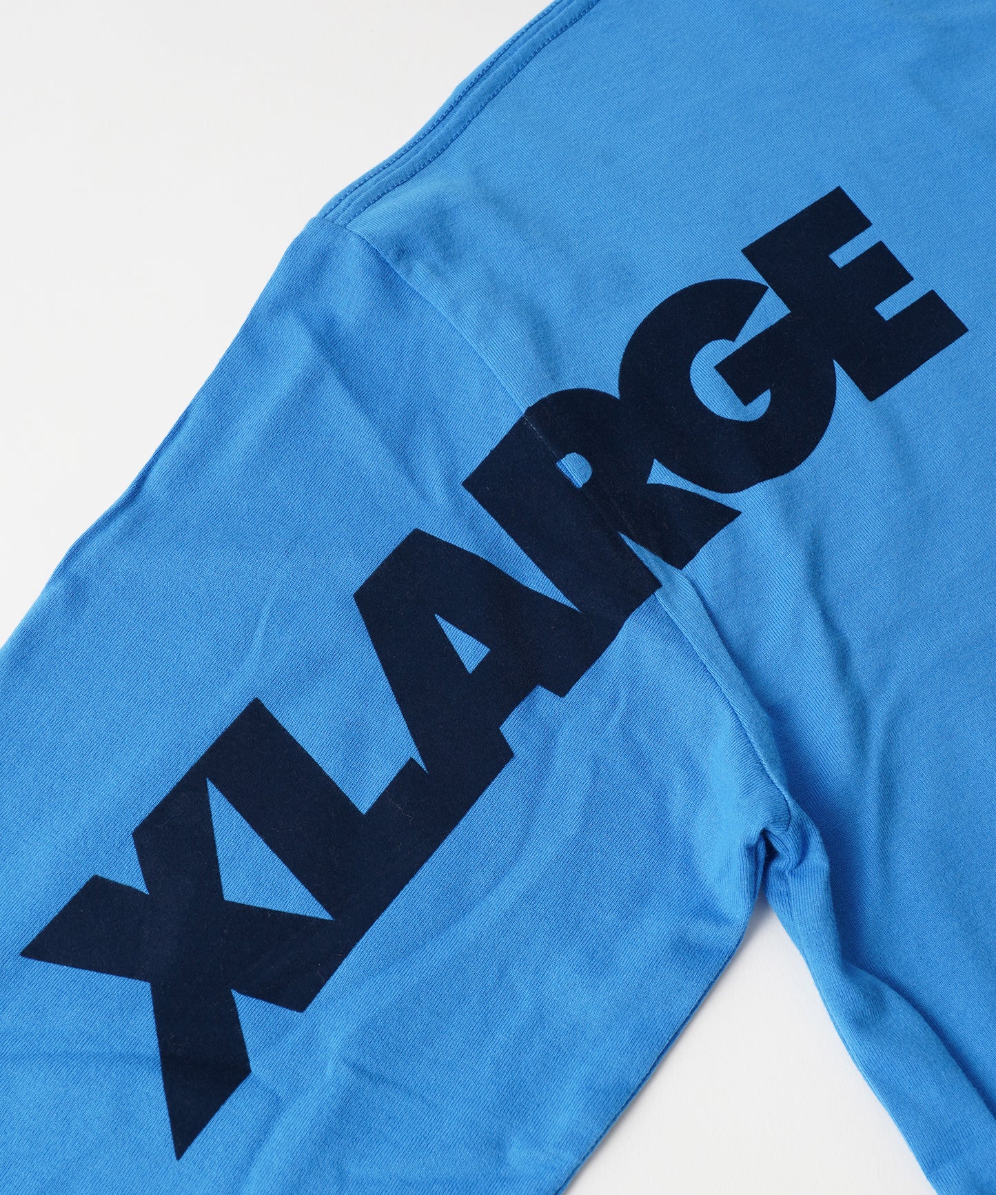 L/S TEE RANDOM PRINT